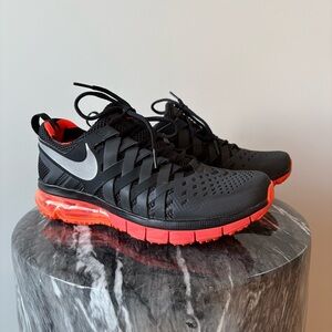Nike Fingertrap Max NRG men's training shoes size 9